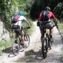 Ciclisti in mountain bike