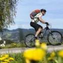 ciclista in mountain bike