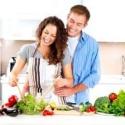 coppia in cucina