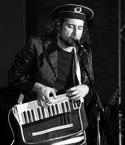 Ritratto di Vinicio Capossela.